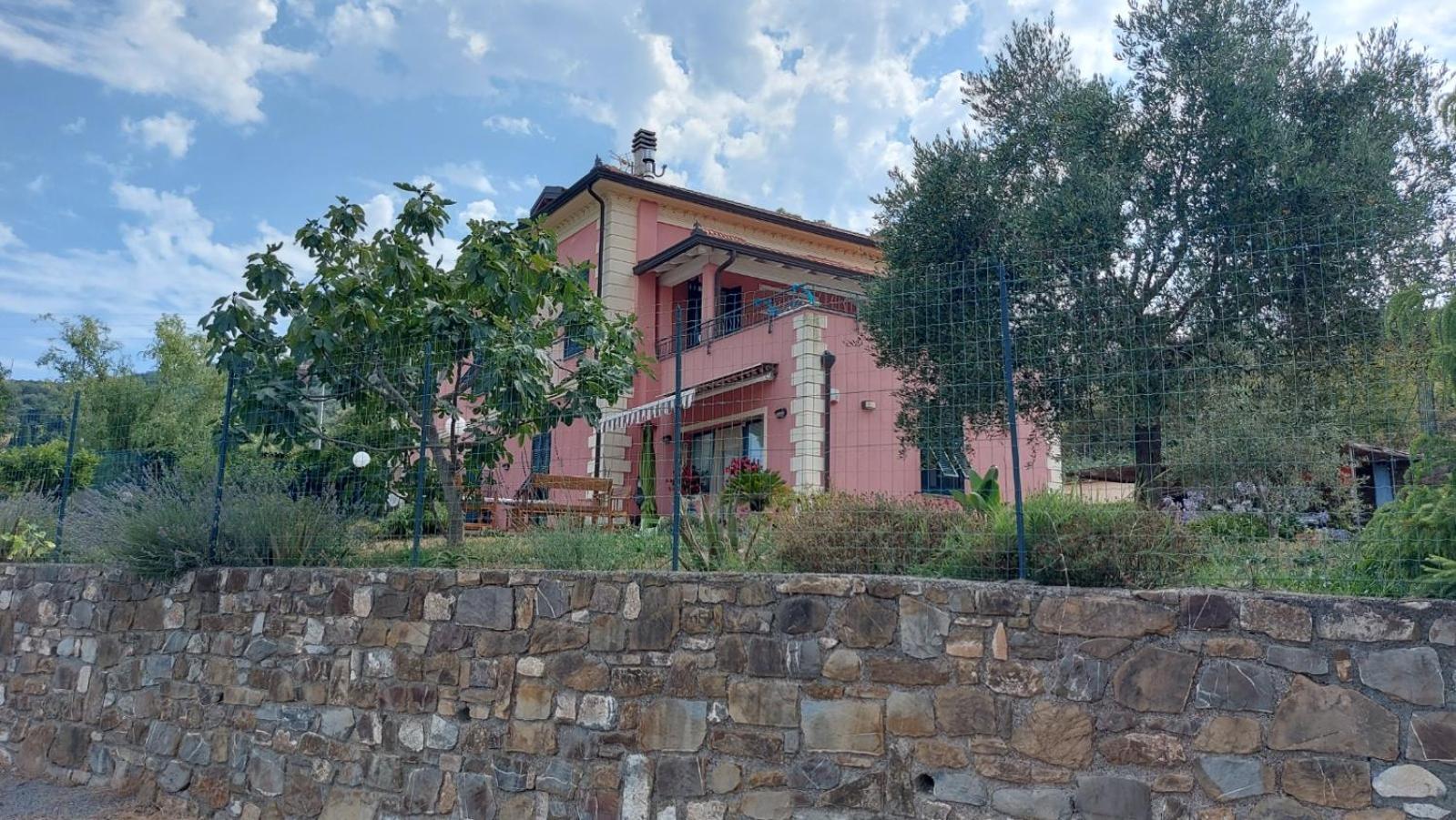 La Quercia Casa Vacanza Imperia Luaran gambar